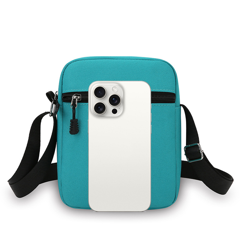 Ženska crossbody torba - Oxford tkanina, vertikalni kvadratni oblik, zatvaranje zipom, podstava od poliestera, unutarnja pretinica za telefon