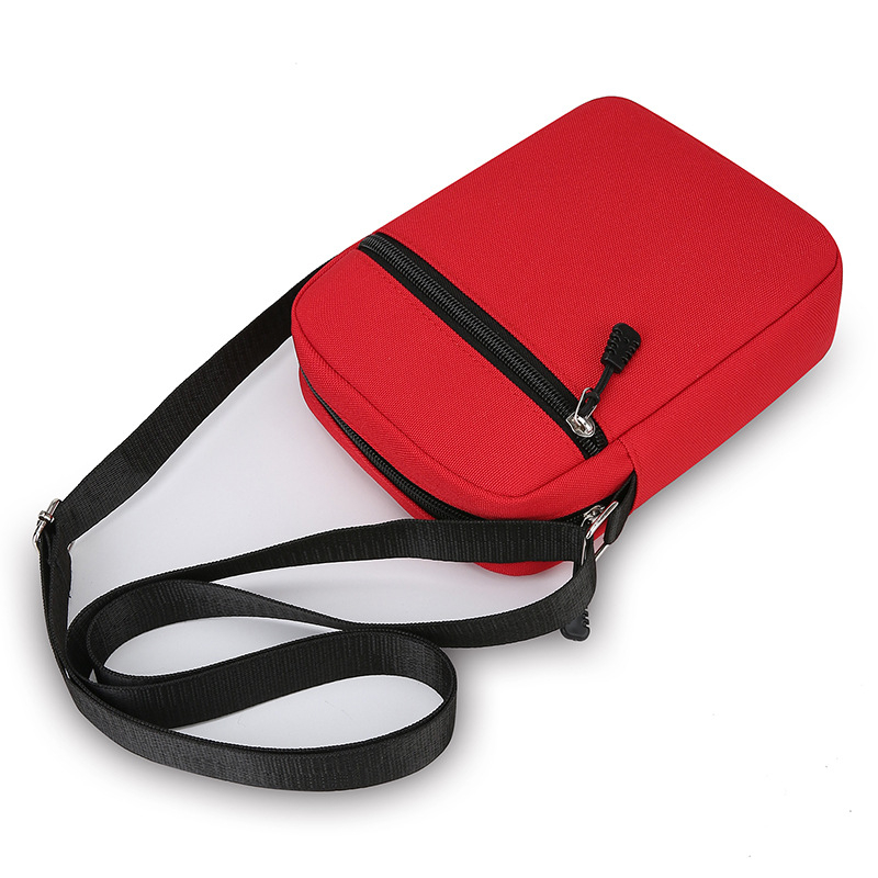 Ženska crossbody torba - Oxford tkanina, vertikalni kvadratni oblik, zatvaranje zipom, podstava od poliestera, unutarnja pretinica za telefon