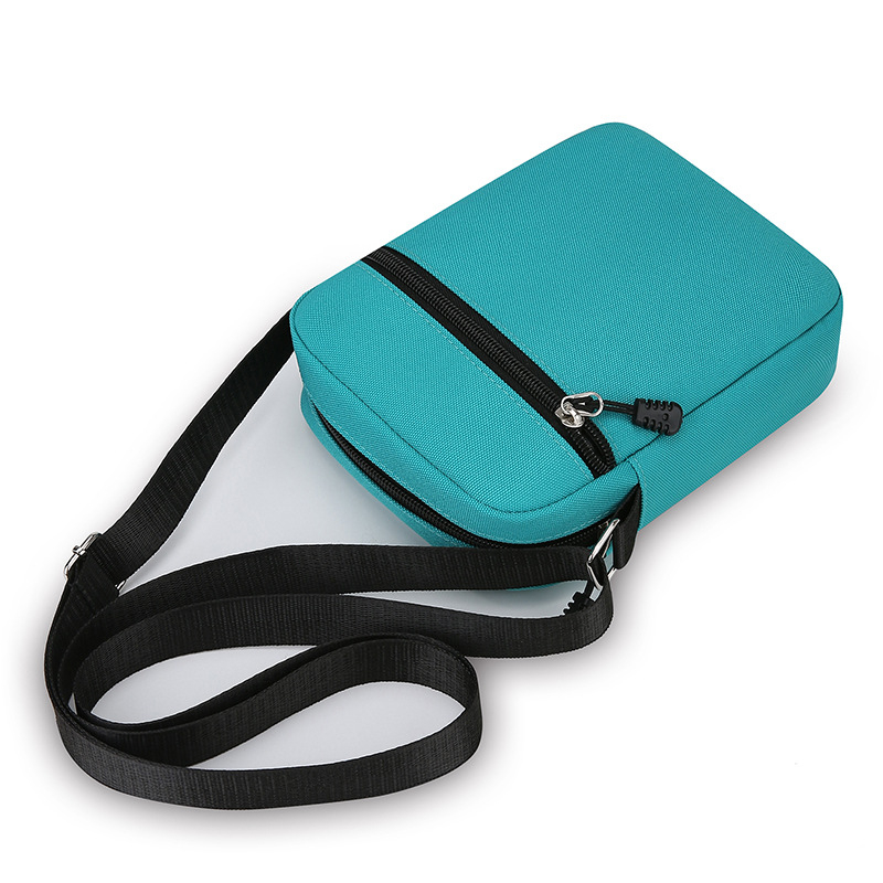 Ženska crossbody torba - Oxford tkanina, vertikalni kvadratni oblik, zatvaranje zipom, podstava od poliestera, unutarnja pretinica za telefon