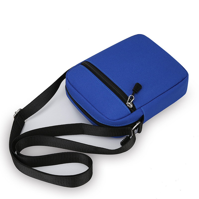 Ženska crossbody torba - Oxford tkanina, vertikalni kvadratni oblik, zatvaranje zipom, podstava od poliestera, unutarnja pretinica za telefon
