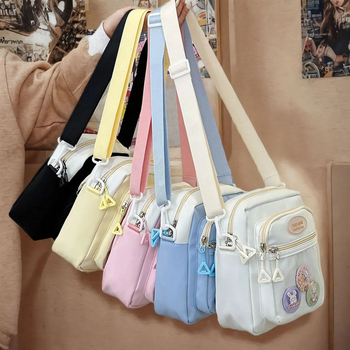 Nylon torbica za rame, crossbody stil – vertikalni kvadratni oblik, zatvarač, unutarnji džepovi za telefon, identifikacijsku karticu i kameru