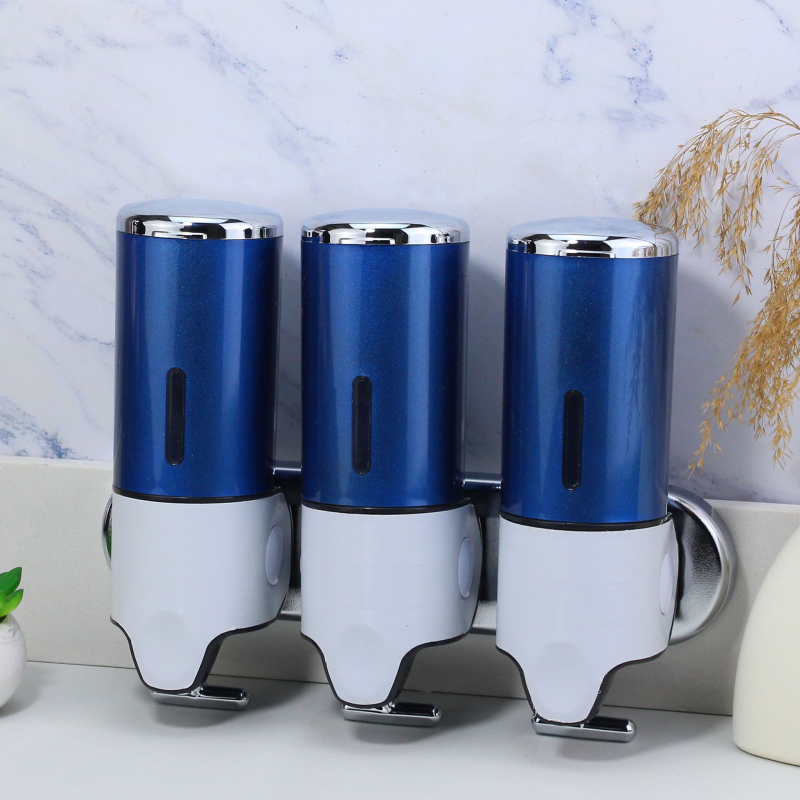 ABS пластмасов стенен дозатор за сапун/дезинфектант, с три дюзи, ръчно натискане, хромирана повърхност, модерен стил