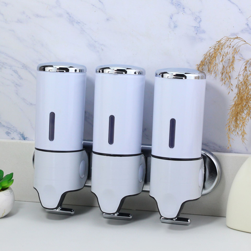 ABS пластмасов стенен дозатор за сапун/дезинфектант, с три дюзи, ръчно натискане, хромирана повърхност, модерен стил