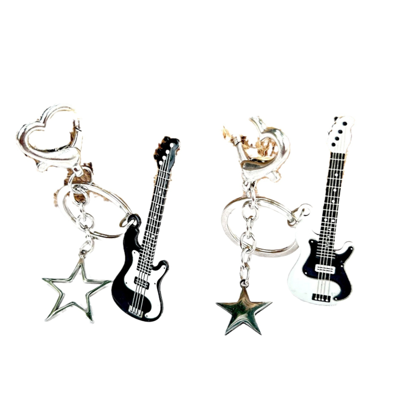 Privjesak za ključeve s gitarom od titan čelika, europski stil retro 2D dizajn, idealan poklon
