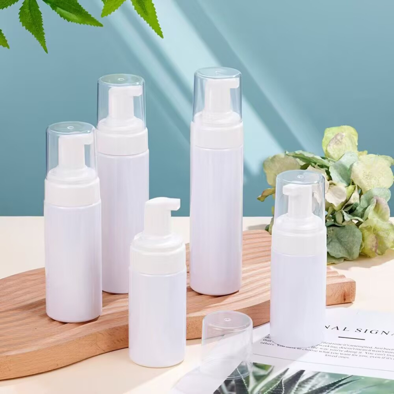 Nyomófejes habosító flakon arctisztítóhoz, samponhoz és kézkrémhez (fúvott palack; injektálásos gyártás; karton csomagolás; Eredet: Kína)