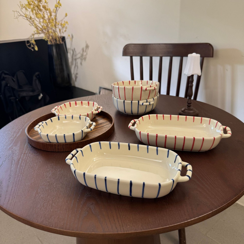 Porcelanska misa, ručno oslikana, japanskog stila, okruglog oblika, s vertikalnim prugama