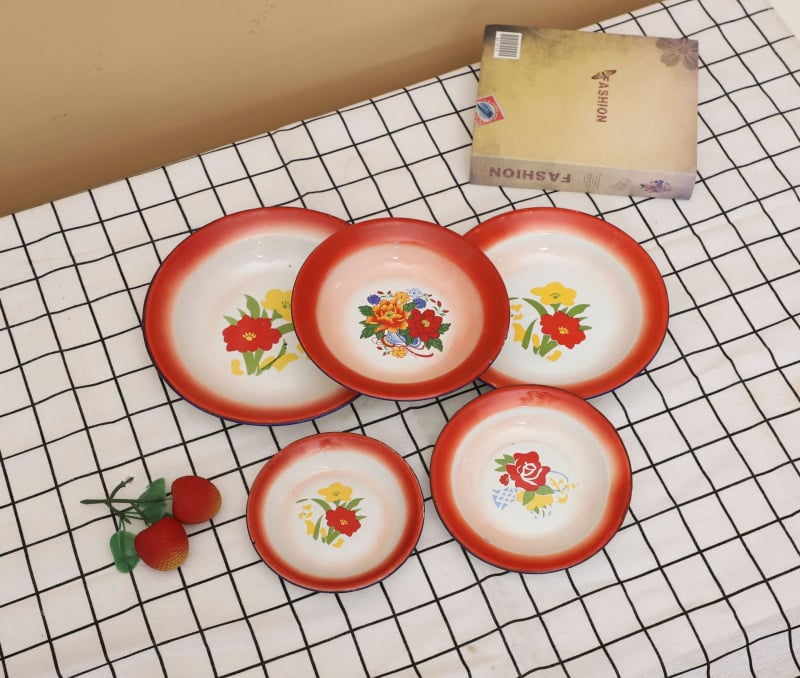 JINTANG farfurie emailată nostalgic, circulară cu motiv floral, strat glazurat, potrivit pentru microunde