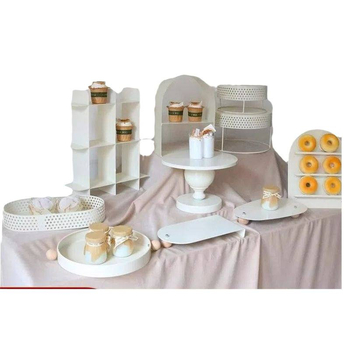 Пластмасов дисплей за десерти – плодова чиния, модерен минималистичен стил, първа класа, лансиран през лятото на 2021