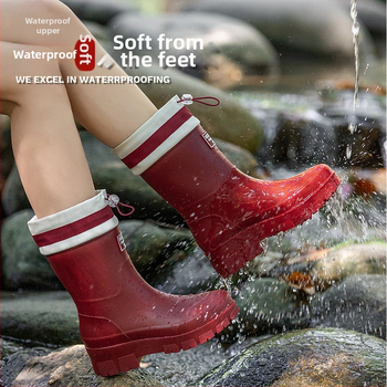 Női esőcsizma - csúszásmentes talp, középmagas cső, PVC felsőrész, pamut-velúr bélés, vastag talp