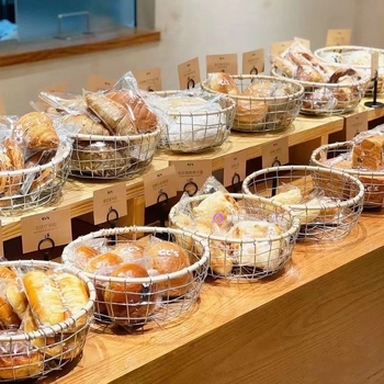 Coș de depozitare din sârmă de fier – forme rotundă, pătrată sau dreptunghiulară – pentru fructe, pâine, legume, cărți și altele – Stil Nordic