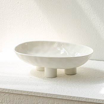Porcelinasti pladanj za voće s tri noge, ručna izrada, jednostavan stil, lagani luksuz