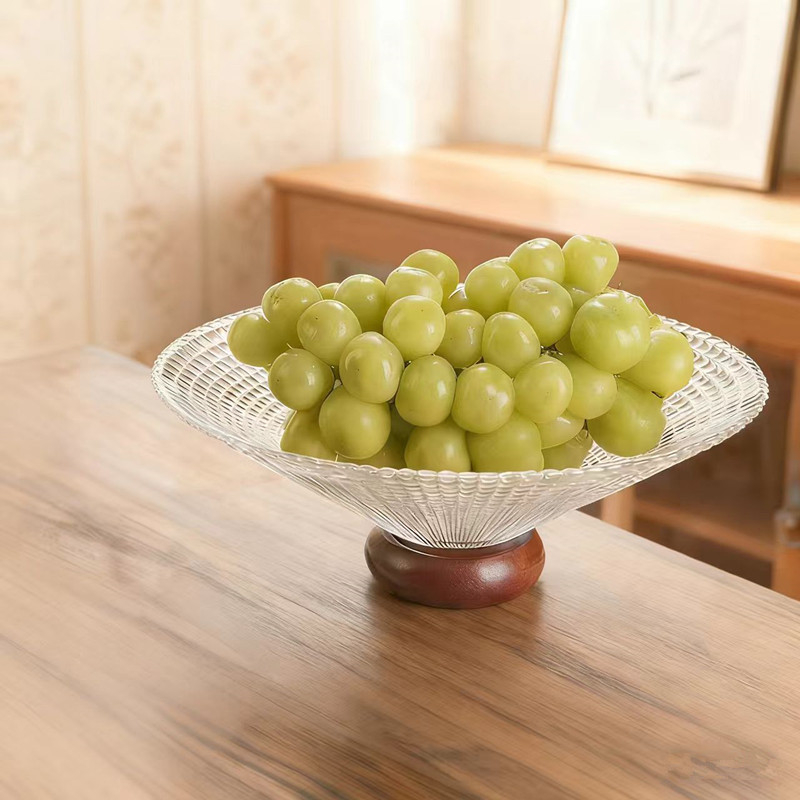 Üvegből készült gyümölcstál — könnyű luxus stílus, rácsos mintázat, gravírozott részletek, 2021 nyári kiadás
