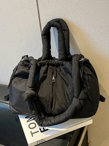 Чанта за рамо с двойни презрамки, кофа-форма, магнитно закопчаване, вътрешен джоб с цип, Oxford плат