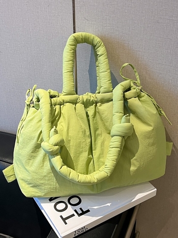 Чанта за рамо с двойни презрамки, кофа-форма, магнитно закопчаване, вътрешен джоб с цип, Oxford плат