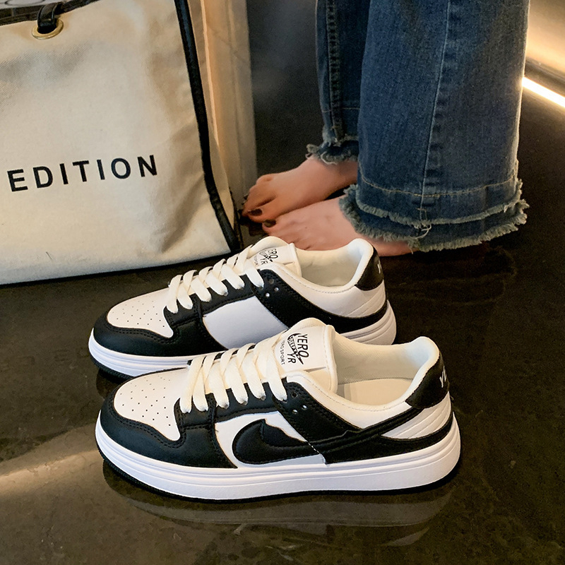 Női alacsony talpú sneaker – kerek orr, selyem felsőrész, PU talp, hálós belső, kötővel záródó, nyár 2024