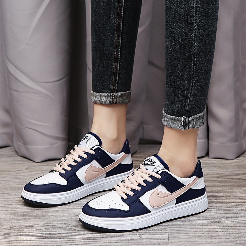 Női alacsony talpú sneaker – kerek orr, selyem felsőrész, PU talp, hálós belső, kötővel záródó, nyár 2024