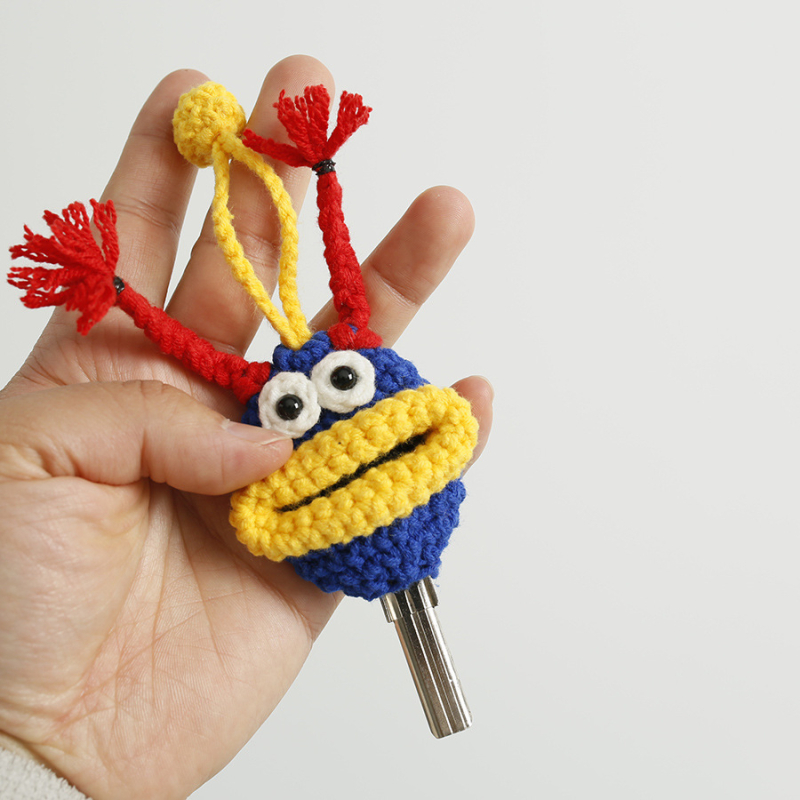 Кейс за ключове – плетен от вълна, анимационен модел, без подплата, дишащ