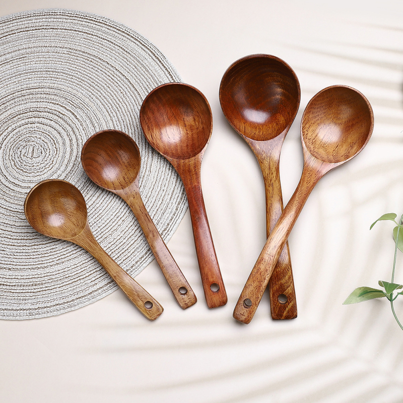 Meiyuehong Komu Ξύλινο κουτάλι σούπας, καμπυλωτή μακριά λαβή, φυσική υφή ξύλου, ιαπωνικό στυλ
