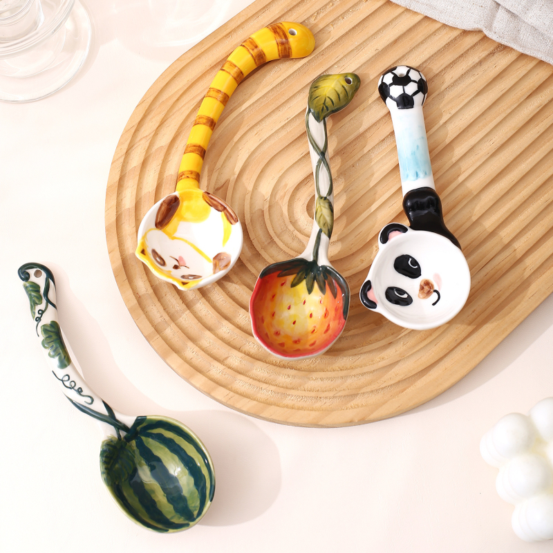 Κεραμικό κουταλάκι με μακριά λαβή και σχέδιο καρτούν για παιδιά; Υλικό: Κεραμικό • Σχέδιο: Καρτούν • Διαμόρφωση: Διαθέσιμη • Εκτύπωση λογοτύπου: Ναι