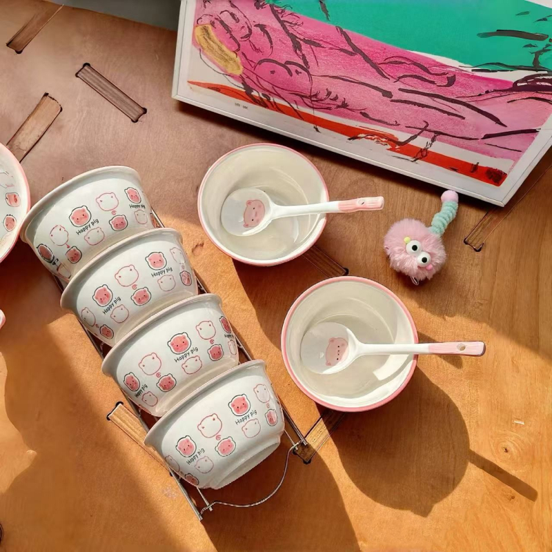 Set ceramic boluri și farfurioare cu model purcel Cartoon, culoare sub glazură, compatibil cu microunde, stil lux ușor