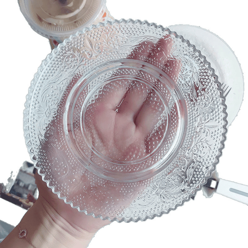 Desertni tanjur od bezolovnog stakla, proziran, reljefan, s neovisnim stalkom