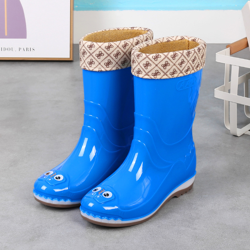 Női esőgumicsizmák gumiból, fleece béléssel, vízálló, mintás dinoszaurusz, középmagas szár, alacsony sarka 1–3 cm