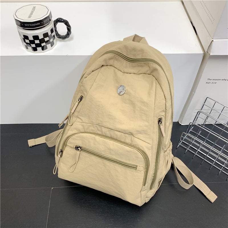 Rucsac din nylon, capacitate 20–35 L, compartiment pentru laptop, bretele curbate