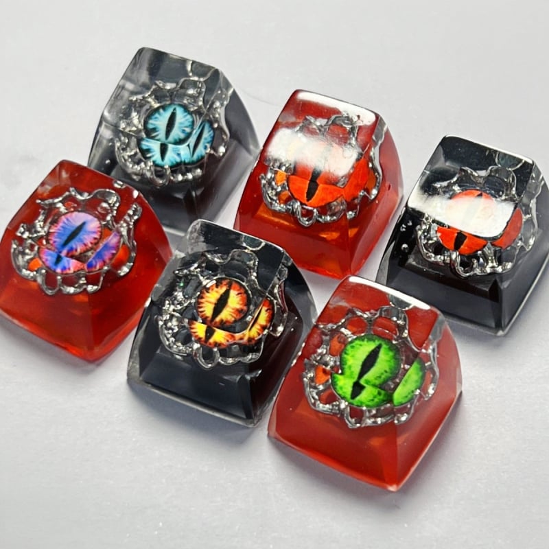 Capă cheie din rășină epoxidică pentru tastatură mecanică – design Halloween cu ochi de demon, realizare manuală, model KK-cokio 91h