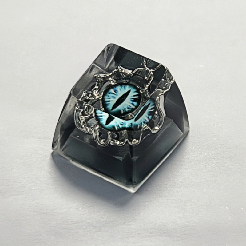 Capă cheie din rășină epoxidică pentru tastatură mecanică – design Halloween cu ochi de demon, realizare manuală, model KK-cokio 91h