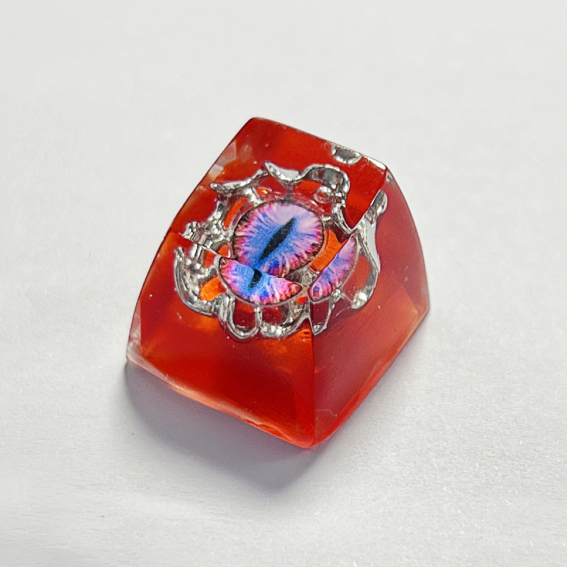 Capă cheie din rășină epoxidică pentru tastatură mecanică – design Halloween cu ochi de demon, realizare manuală, model KK-cokio 91h