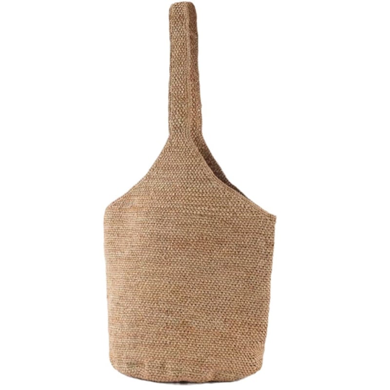 Рафия bucket bag - ръчна изработка, една презрамка, открит горен дизайн, лято 2025