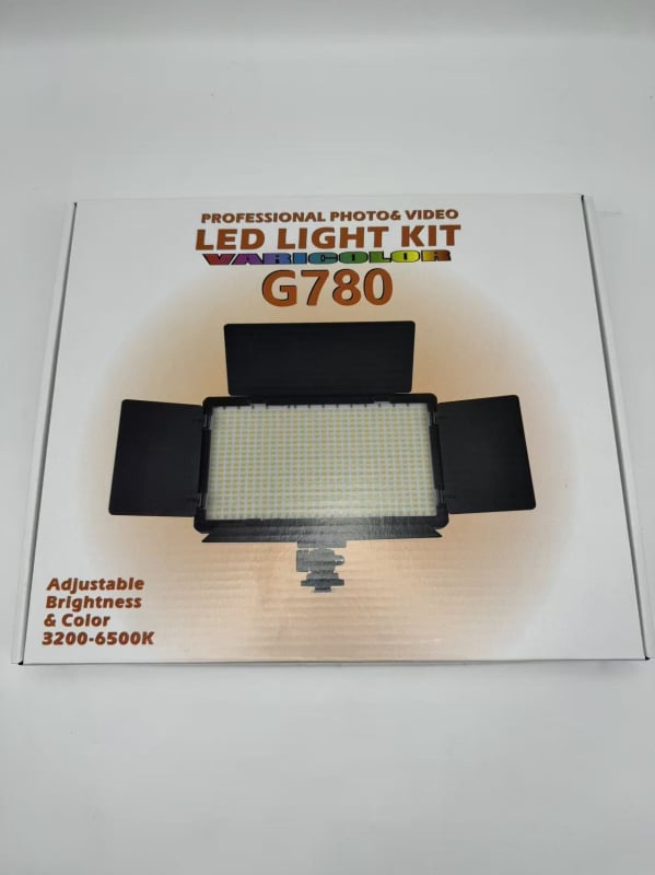 Фотографска запълваща светлина G780/G980 – преносимо външно осветление с три температури на цвета, мощност 10–50W, напрежение 110–220V
