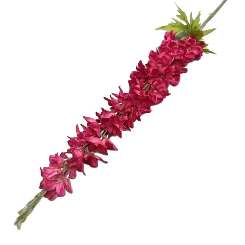 Umjetni svilenkasti buket za svečanu dvoranu – Feiyan motiv lastavice, hiacinkasti naglasak, marka Looking at Flowers, materijal: svila, izrada: stiliziranje/reljef
