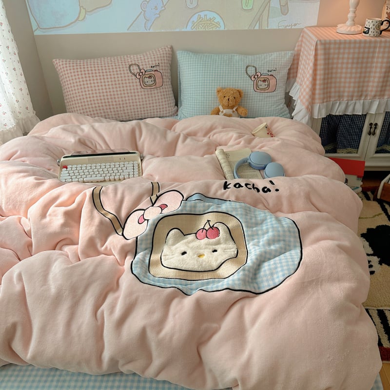 Set de pat din velur de lapte cu broderie, model cartoon, vopsire reactive, 4 piese