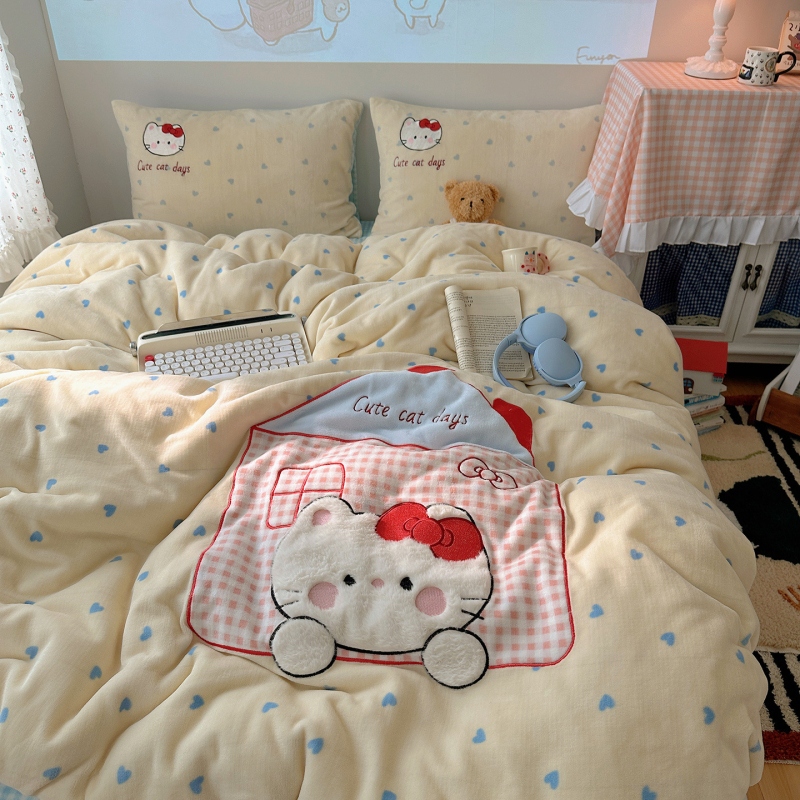 Set de pat din velur de lapte cu broderie, model cartoon, vopsire reactive, 4 piese