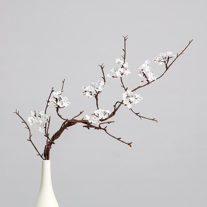 Jednoklona umjetna trešnjina loza za kućnu dekoraciju, zen inspirirana, sa svilenim cvjetovima i svilenom tkaninom