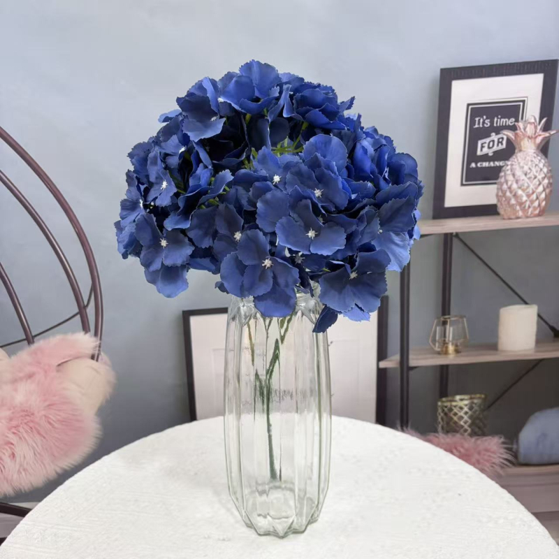 Umjetni buket hortenzije (Hydrangea), jedna grana, 135 dijelova latica, za vjenčanja i fotografiranje