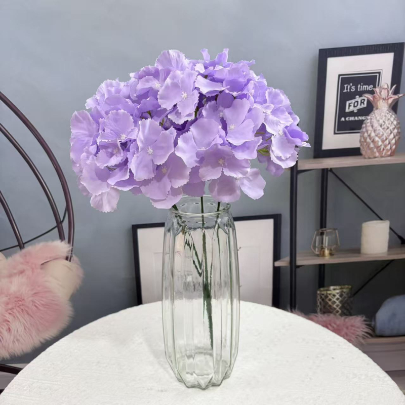Umjetni buket hortenzije (Hydrangea), jedna grana, 135 dijelova latica, za vjenčanja i fotografiranje
