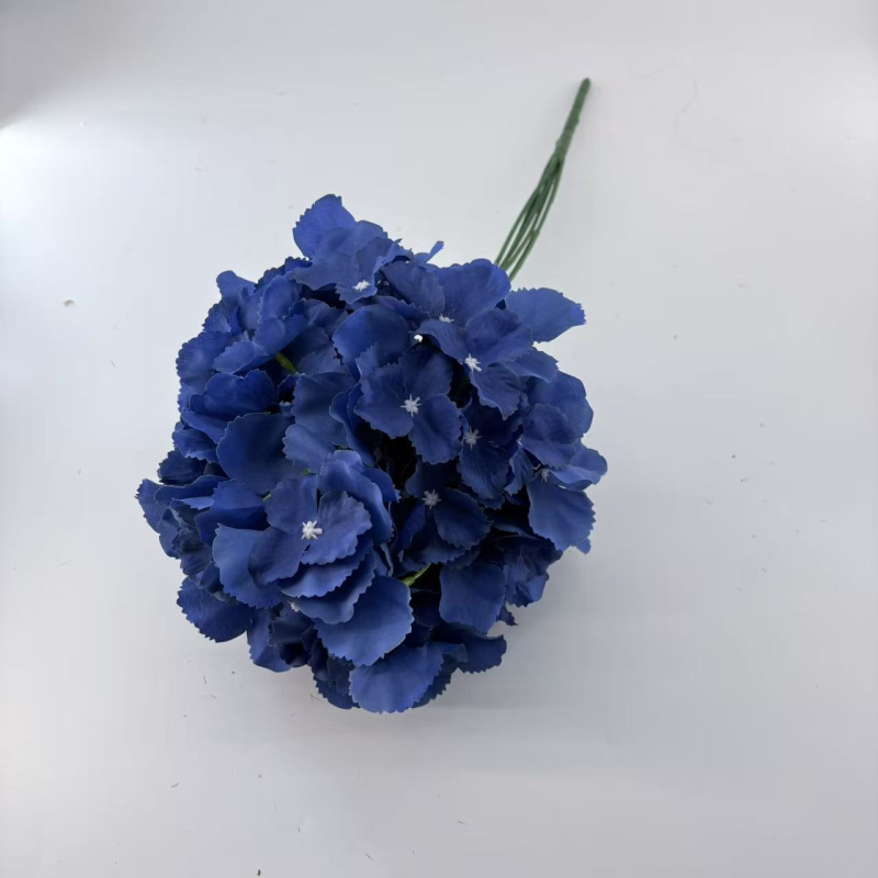 Umjetni buket hortenzije (Hydrangea), jedna grana, 135 dijelova latica, za vjenčanja i fotografiranje