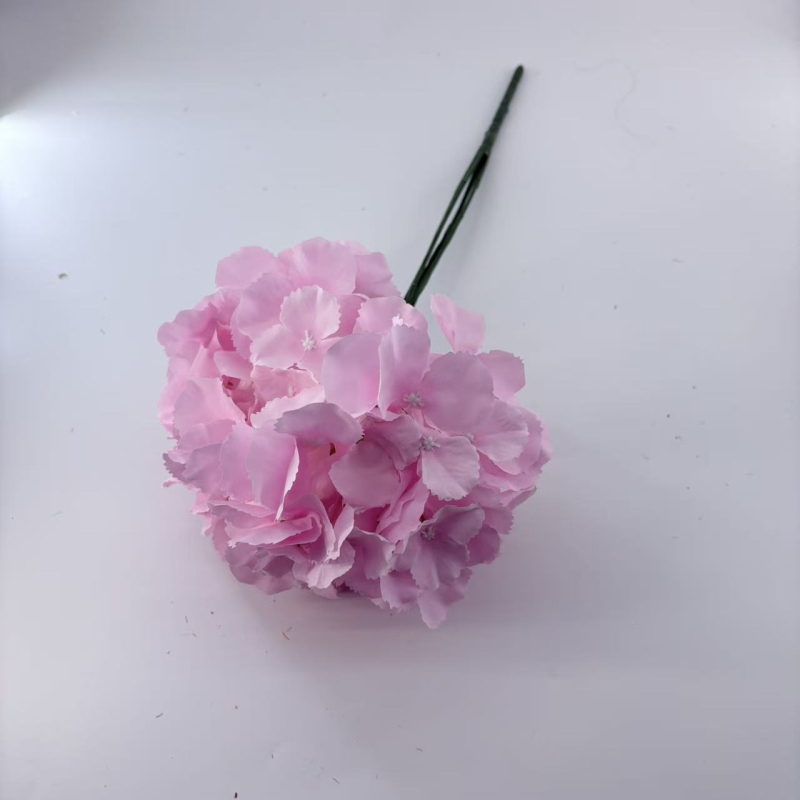 Umjetni buket hortenzije (Hydrangea), jedna grana, 135 dijelova latica, za vjenčanja i fotografiranje