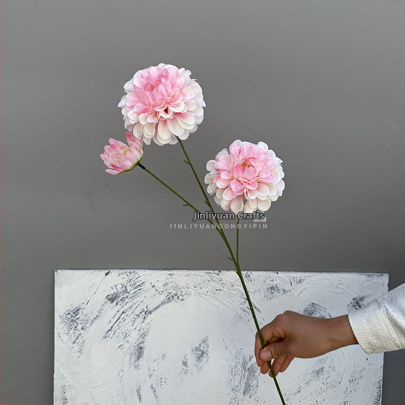 Ανθοδέσμη τεχνητών μεταξωτών λουλουδιών χωρίς φύλλα, με τρία κεφάλια, μπουμπούκια και διακριτικό άρωμα, για διακόσμηση γάμου