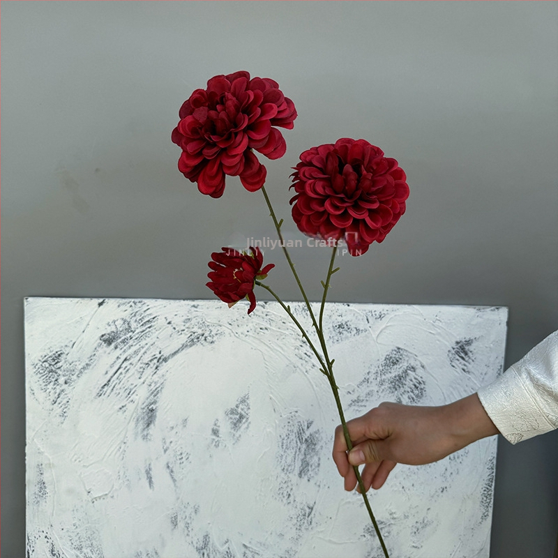 Ανθοδέσμη τεχνητών μεταξωτών λουλουδιών χωρίς φύλλα, με τρία κεφάλια, μπουμπούκια και διακριτικό άρωμα, για διακόσμηση γάμου