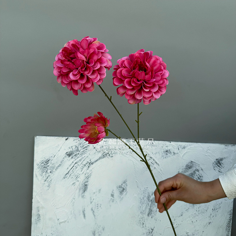 Ανθοδέσμη τεχνητών μεταξωτών λουλουδιών χωρίς φύλλα, με τρία κεφάλια, μπουμπούκια και διακριτικό άρωμα, για διακόσμηση γάμου