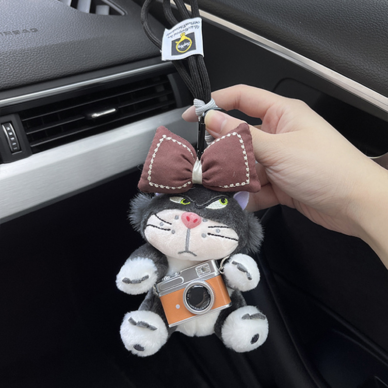 Plišani privjesak za ključeve automobila, karikaturalni stil, mekani materijal