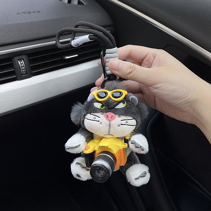 Plišani privjesak za ključeve automobila, karikaturalni stil, mekani materijal