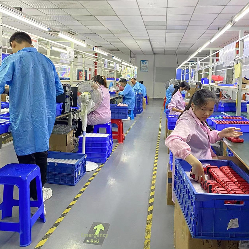 Yolete F300AB-R Sportska akcijska kamera, 2.0-inčni LCD, 24MP senzor, giroskop stabilizacija, vodootporno kućište, TF kartica pohrana