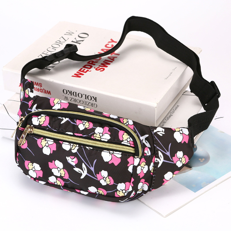 Τσαντάκι μέσης με street-trend νάιλον σώμα, φερμουάρ, μαλακή κατασκευή, επένδυση πολυεστέρα, θήκη ID