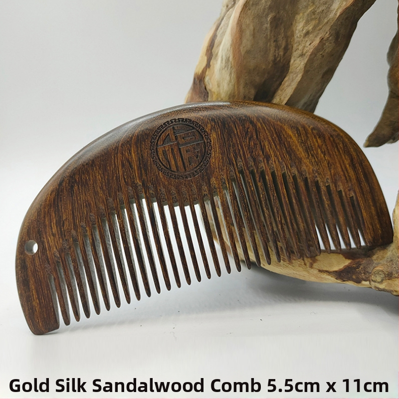 Hanfu fotografijos rekvizitas: rankoje laikomas veidrodis su Drakono ir Fenikso plokštele senoviniam kostiumui