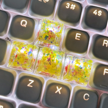 Персонализирана клавишна капачка за механична клавиатура с кръстова ос • ръчна изработка • възможност за персонализация • лицензирана частна марка