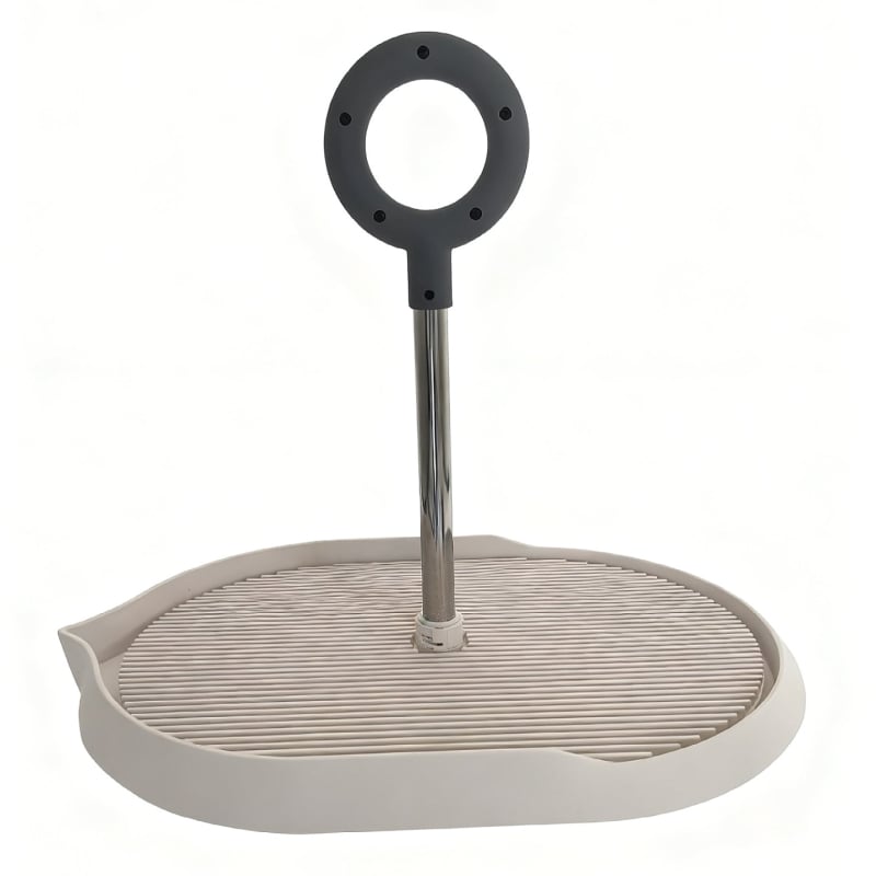 Τουαλέτα σκύλων – αντιολισθητική επιφάνεια, κάθετος σωλήνας με λαβή, εύκολος καθαρισμός και δυνατότητα πλυσίματος